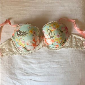Victoria’s Secret bra